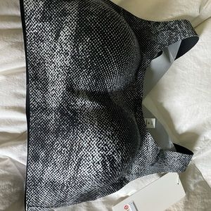 Lululemon Enlite Bra